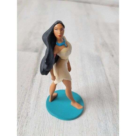 Pocahontas princess Disney Pixar toy figure - Picture 2 of 5